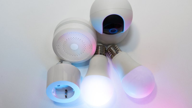 Zdjęcie: Aqara czy Sonoff – porównanie ekosystemów smart home w 2026 roku
